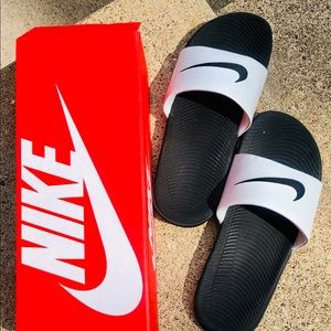 Nike Slides - White & Black